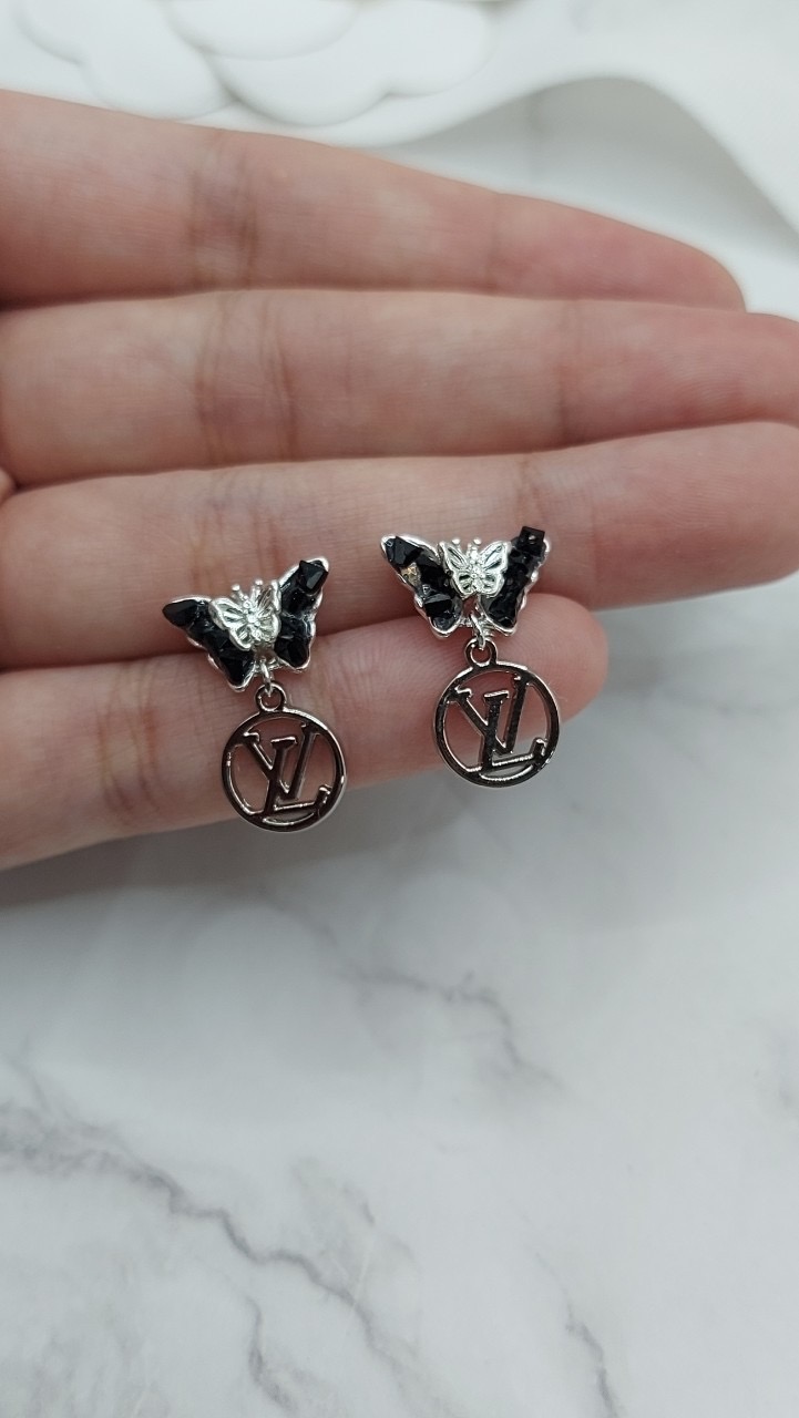 全館特價!!LV迷你LOGO小蝴蝶設計