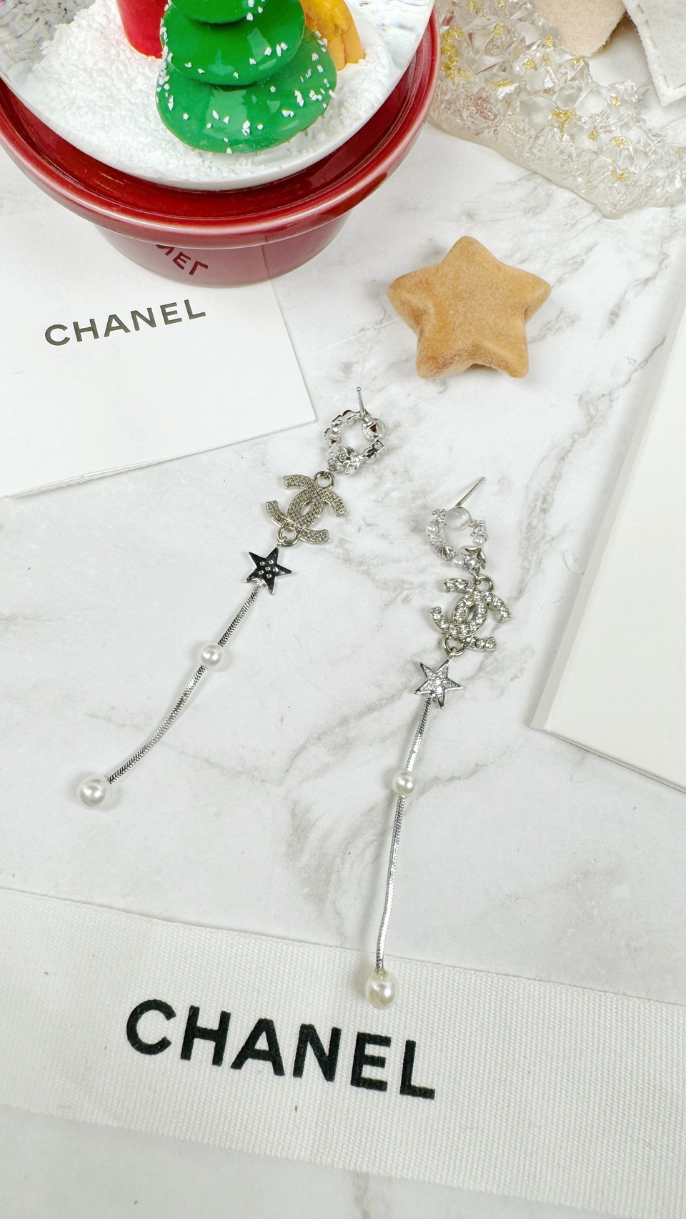 S__16932963_0 聖誕特價!!垂墜銀色小雙C