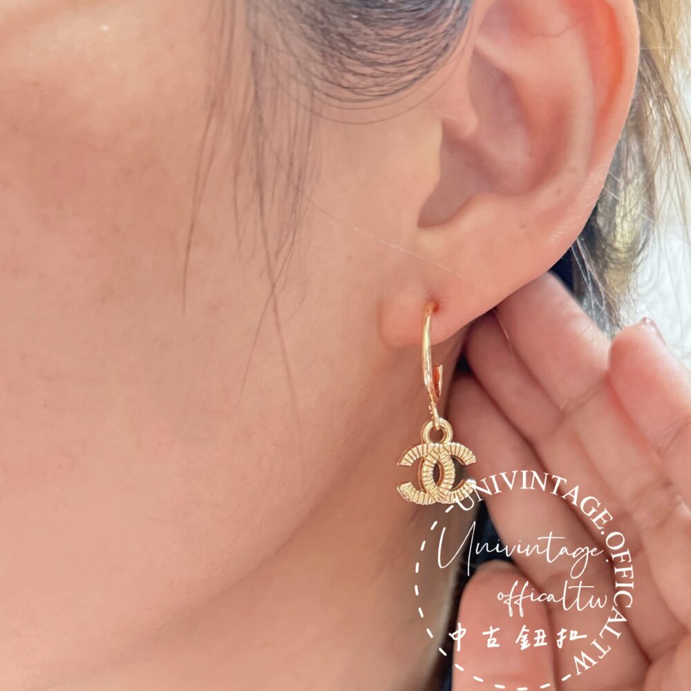 金色條紋小雙C鈕扣