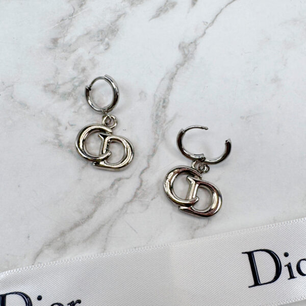 DIOR銀色耳扣