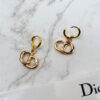 DIOR金色耳扣