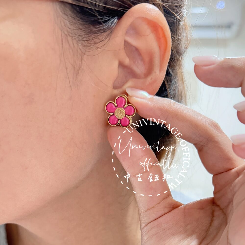 20251014_125806336_iS 全館特價!!深粉色小花