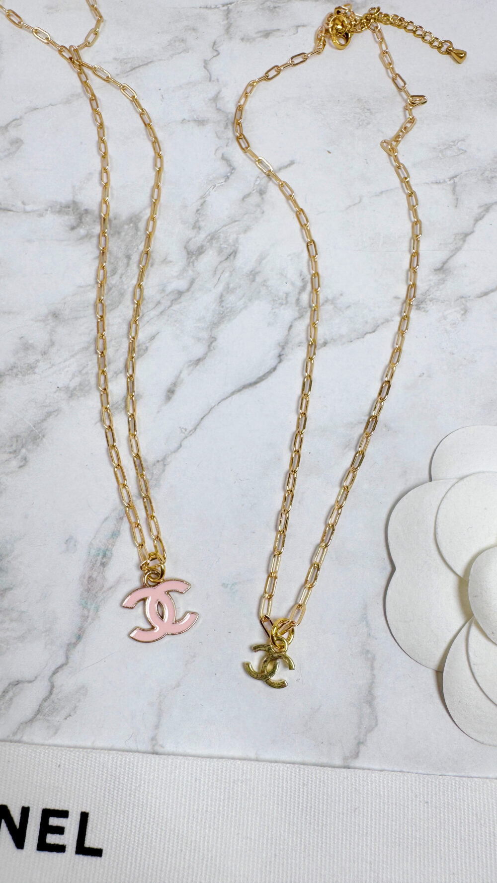 20251029_150242004_iOS 全館特價!!金色小香扣+方格練