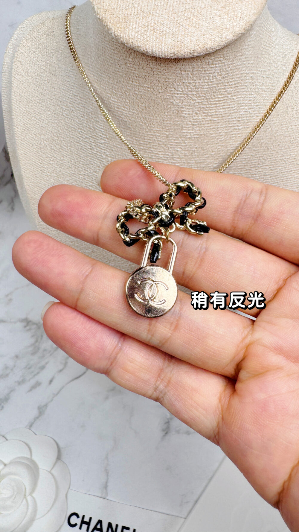 20251106_172226658_iOS 全館特價!!皮穿鍊蝴蝶結項鍊&金色鎖頭