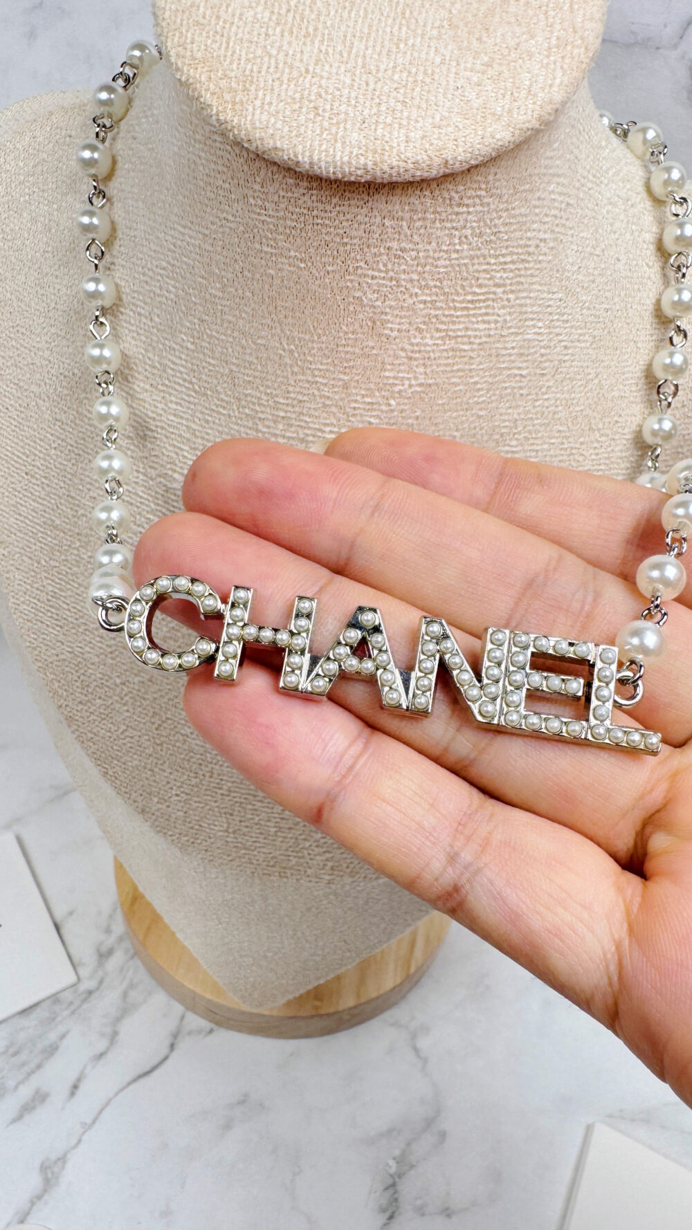 20251106_181033702_iOS 全館特價!!銀色珍珠小香吊牌