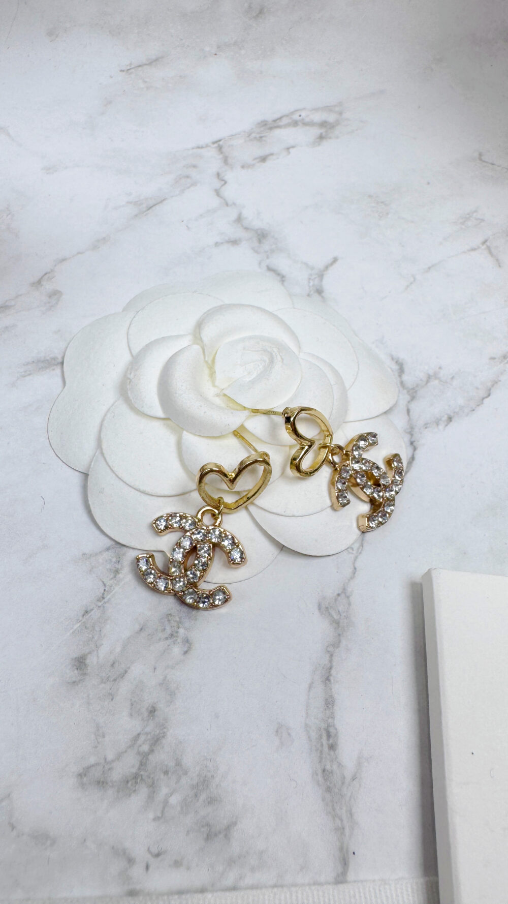 20251205_153900032_iOS 全館特價!!簍空閃鑽愛心