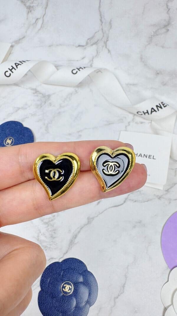 全館特價!!20mm貼耳愛心 黑/白/淡粉