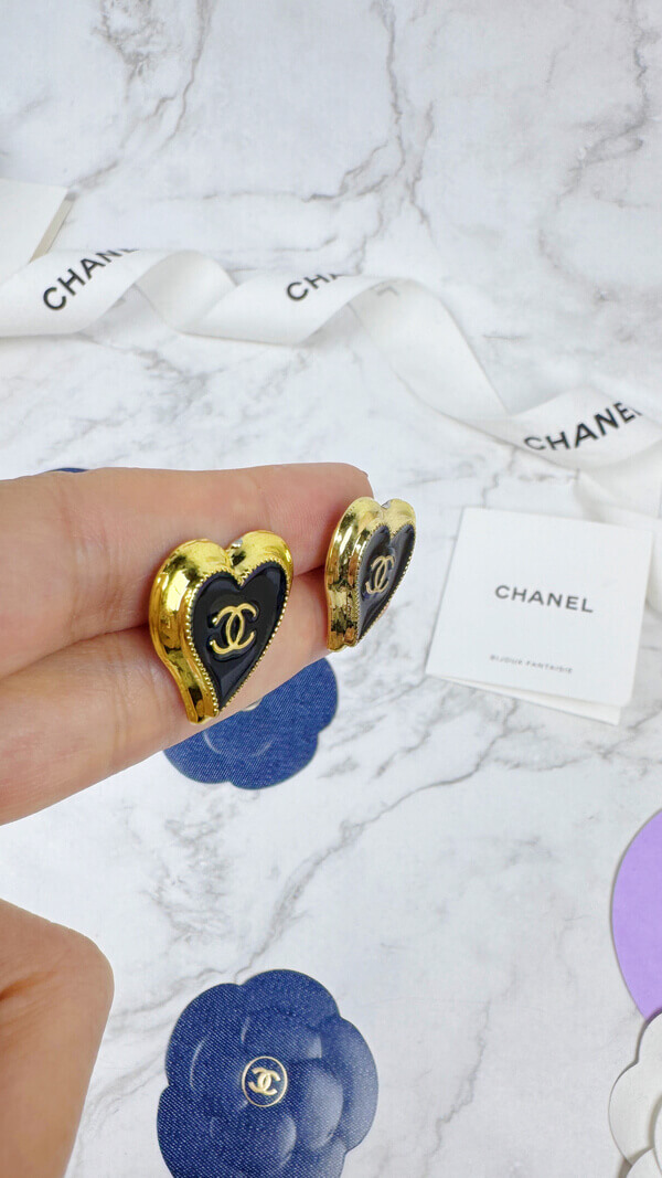 全館特價!!20mm貼耳愛心 黑/白/淡粉