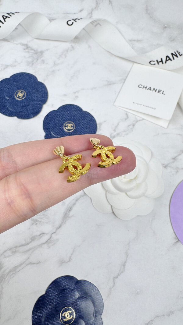 全館特價!!小金色雙C垂墜款