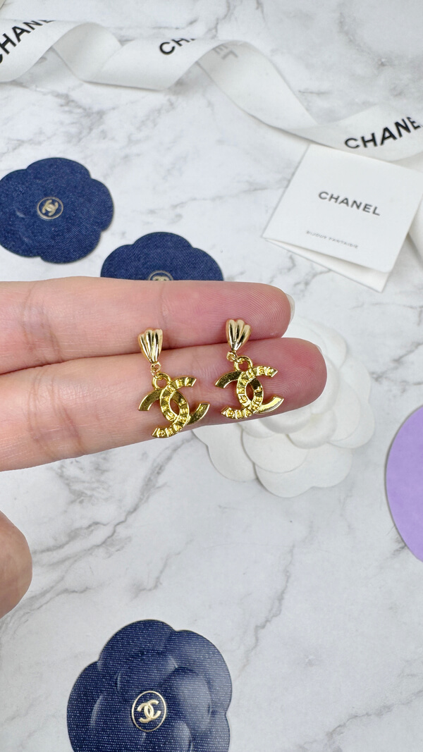 全館特價!!小金色雙C垂墜款