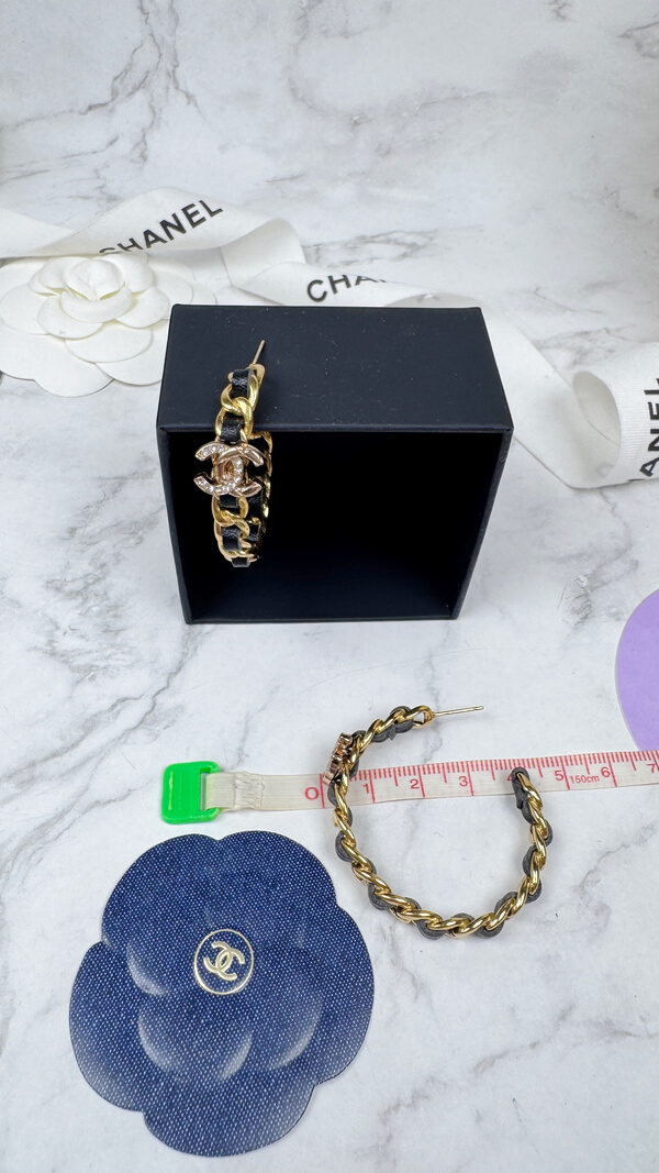 全館特價!!皮穿鍊大耳圈