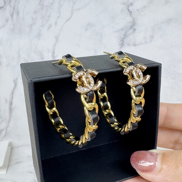 全館特價!!皮穿鍊大耳圈