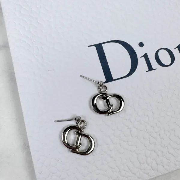 全館特價!!DIOR銀色 耳針款
